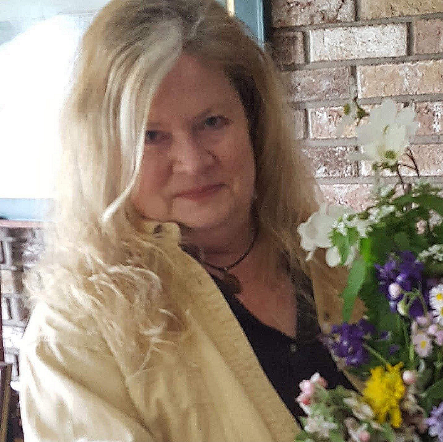 sharon  stratton